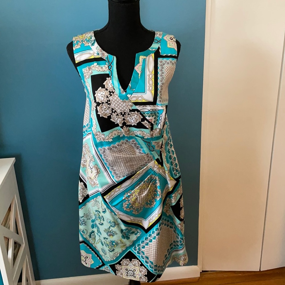 Fitted summer colorful dress by Spense